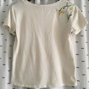 white flower t shirt